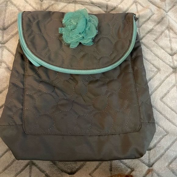 Thirty One “very you” bag with removable flower. - Picture 1 of 4